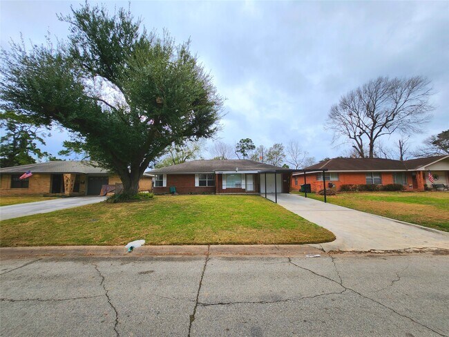Building Photo - 1635 Wilde Rock Way
