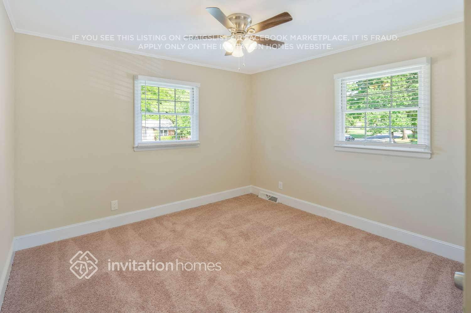 Building Photo - 4213 Gladstone Ln