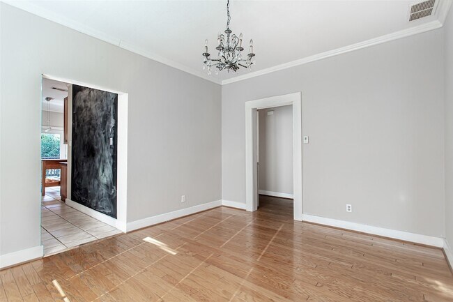 Building Photo - 5459 Miller Ave