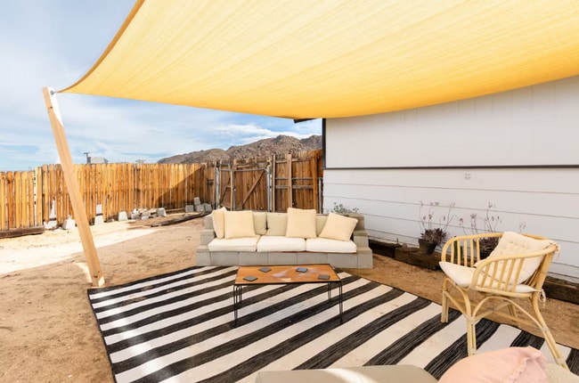 Building Photo - 61814 Valley View Cir