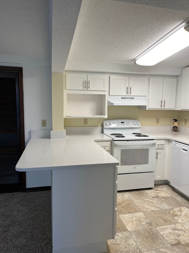 Building Photo - 317 Fairmount Ave