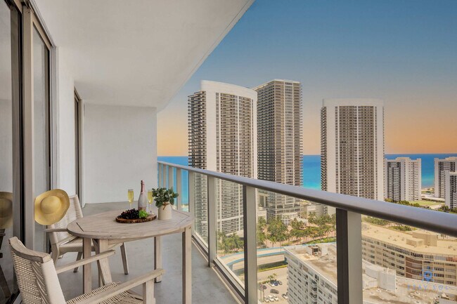 Building Photo - 4010 S Ocean Dr