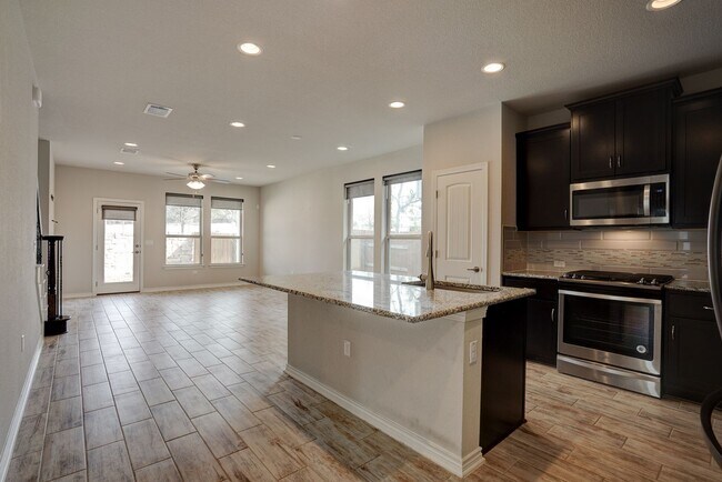 Building Photo - 14114 McCoy Lp