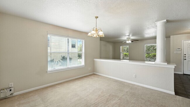 Building Photo - 4527 Summer Fall