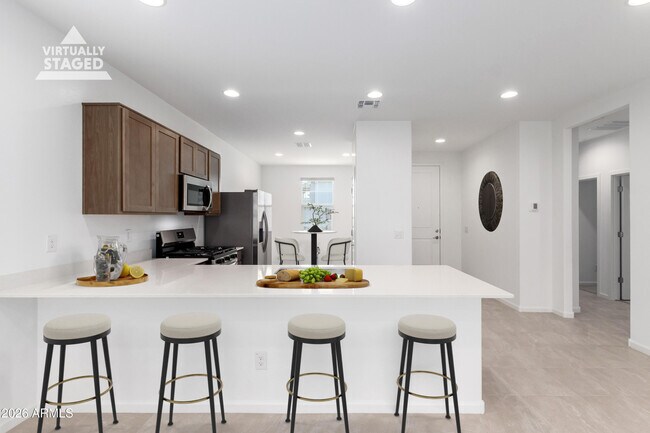 Building Photo - 9812 W Catalina Dr