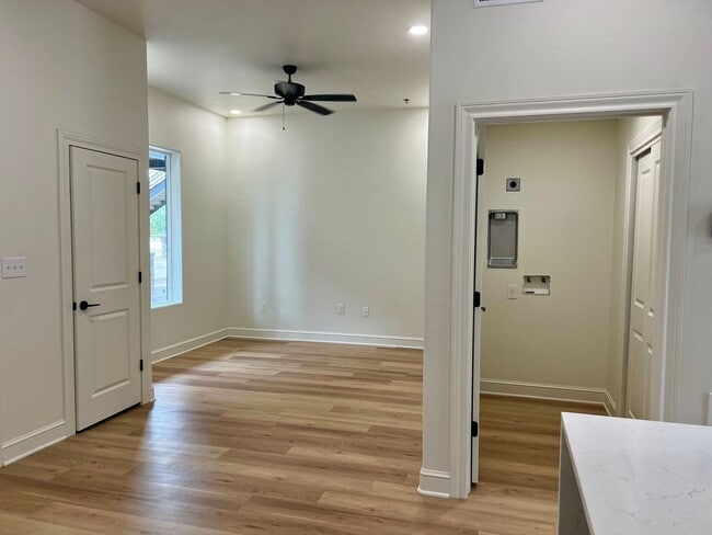 Building Photo - The Court At Overton