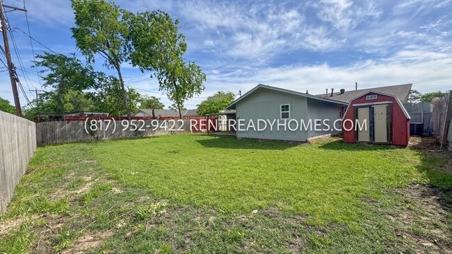 Building Photo - 2613 Fairbrook St