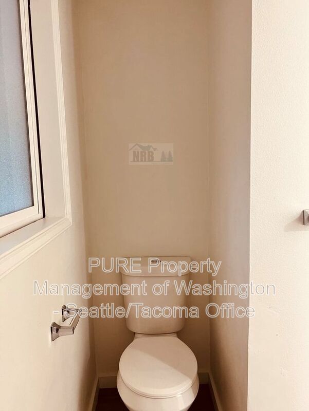 Building Photo - 6313 151st St NW