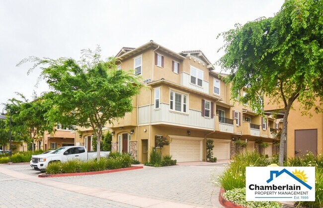 Primary Photo - 3bedroom 3 bath home in the Solaire Commun...