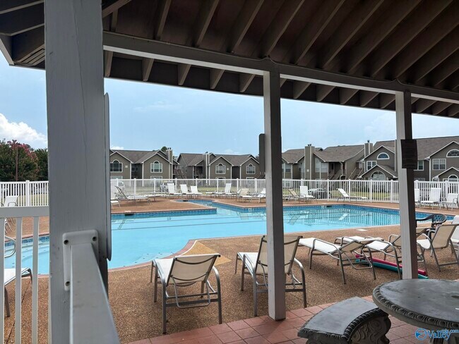 Building Photo - 108 Waters Edge Ln