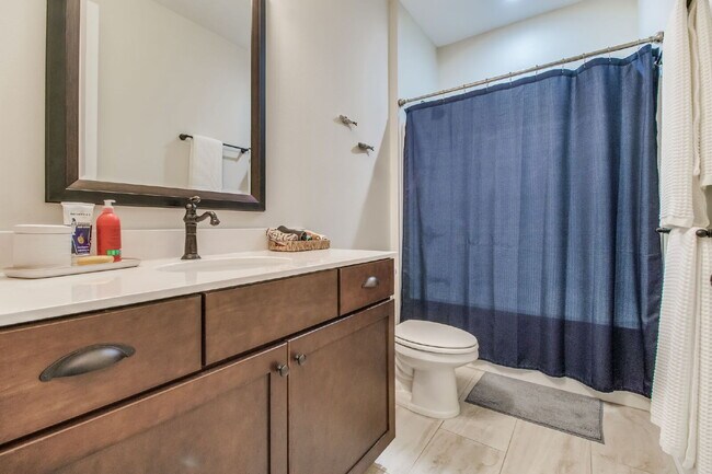 Building Photo - Beautiful 3BR / 2BA Home – Built 2019 – Fort Walton Beach