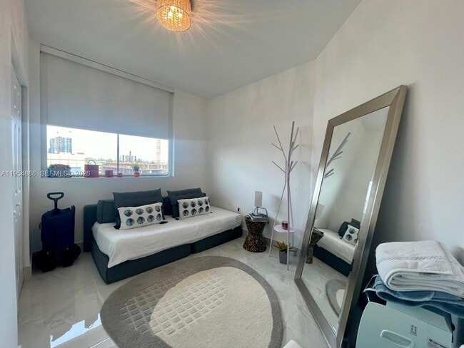 Building Photo - 140 S Dixie Hwy