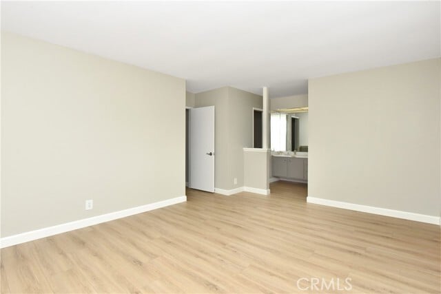 Building Photo - 4247 Larwin Ave