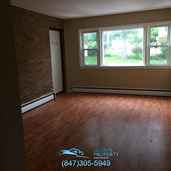Building Photo - 26179 Riverview Dr