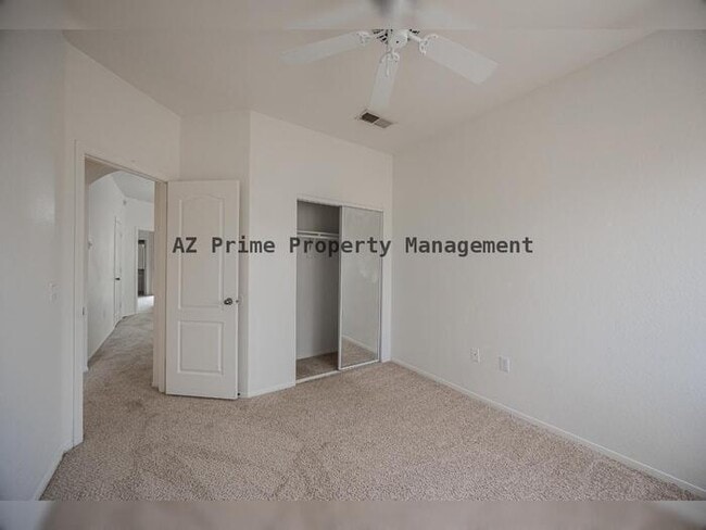 Building Photo - 1411 E Orangewood Ave
