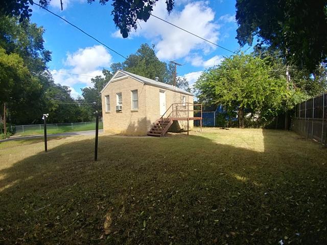Building Photo - 2801 Primrose Ave
