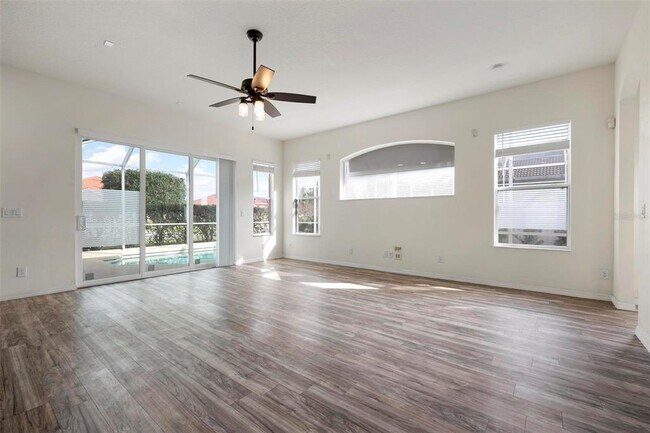 Building Photo - 6121 46th Ln E