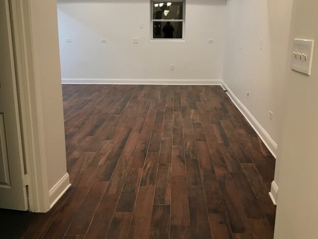 Building Photo - 59 S Grove Ave