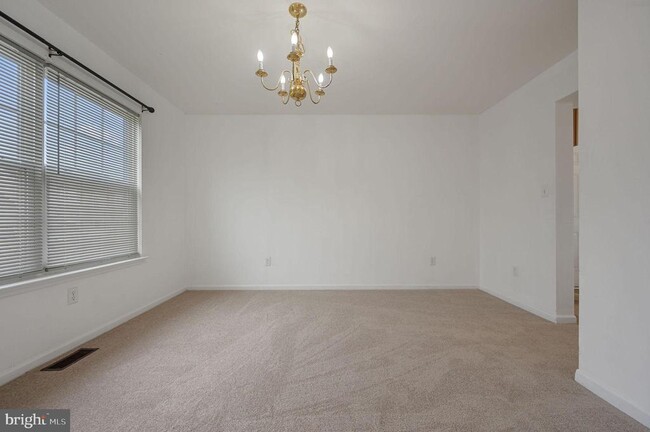 Building Photo - 175 Alton Ave