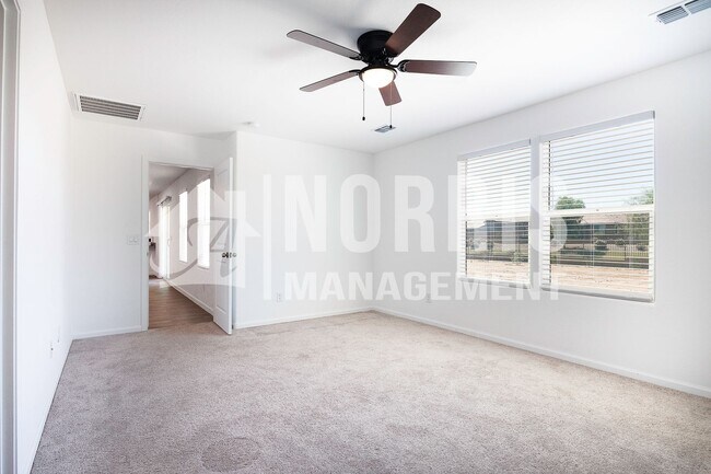 Building Photo - Beautiful New Home in a Great Location!