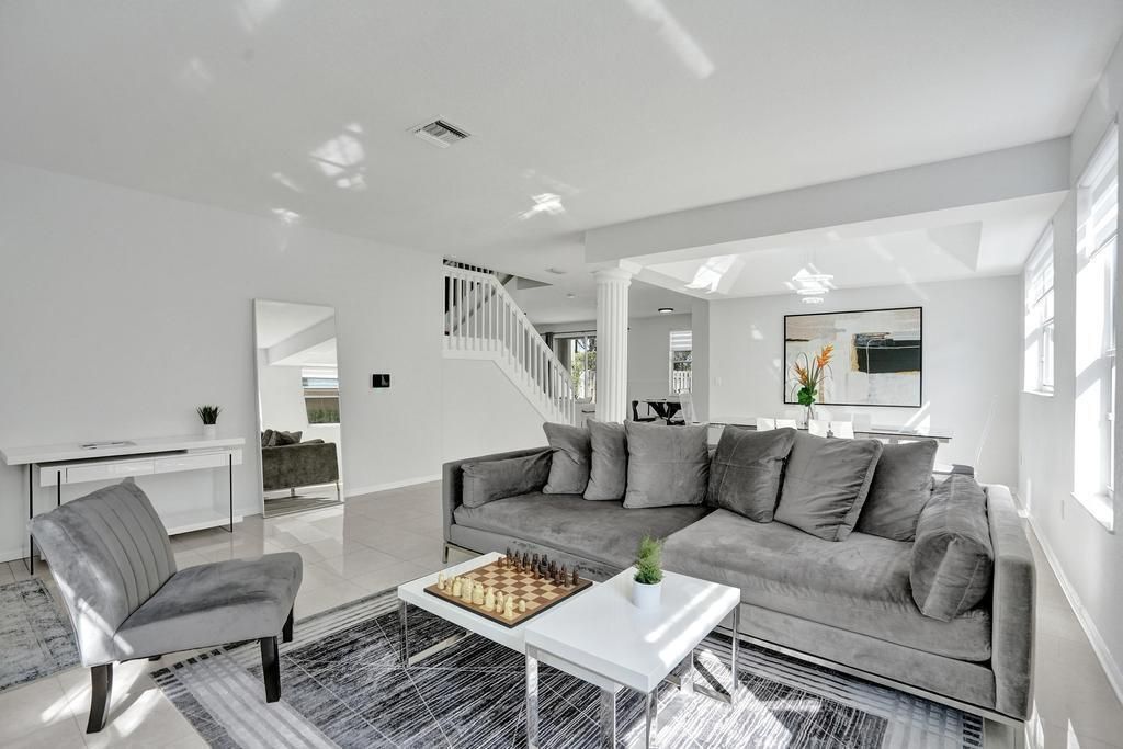 Building Photo - 16405 Diamond Head Dr