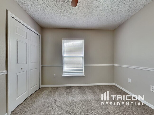 Building Photo - 13714 Gentle Woods Ave