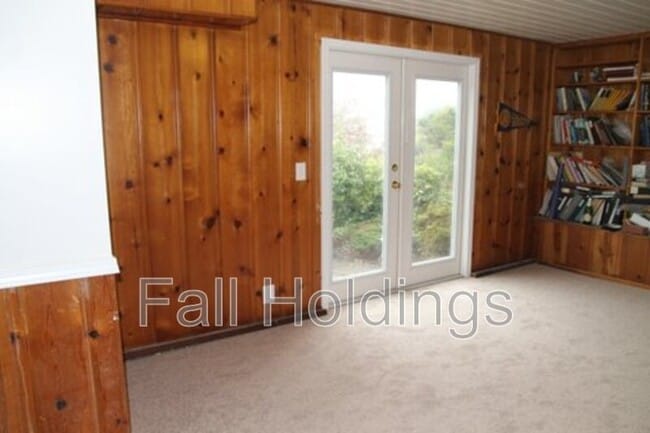 Building Photo - 626 Grizzly Peak Blvd