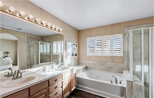 Building Photo - Spacious - 2-Bedroom + Office Condo at The Falls at Legend Trail