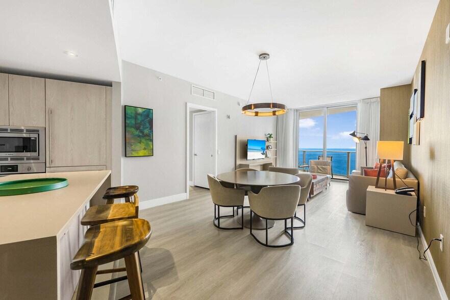 Primary Photo - 4111 S Ocean Dr