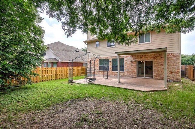 Building Photo - 1612 Sunterro Dr