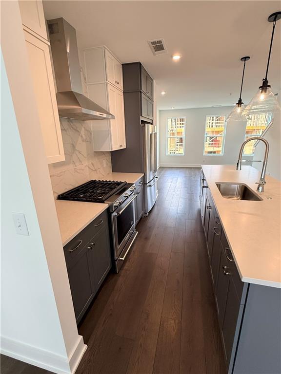 Building Photo - 201 New St