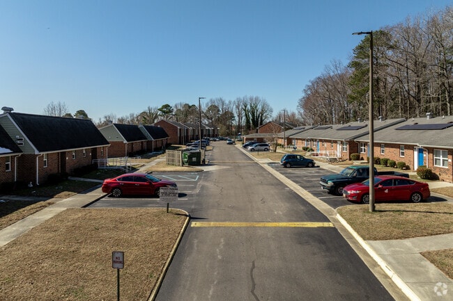 Building Photo - Pretlow Homes