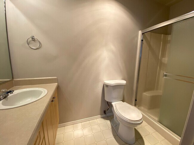 Building Photo - 14290 SW Cougar Ridge Dr