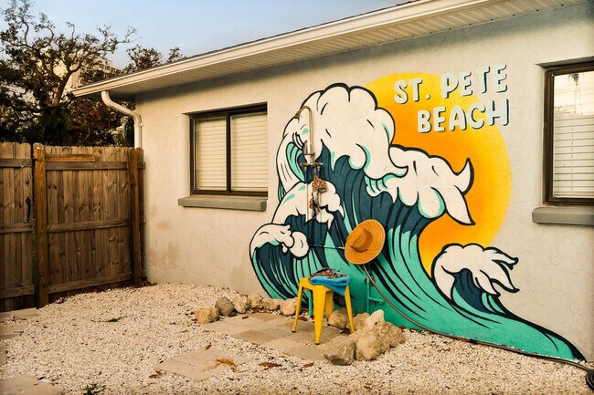 Building Photo - 6660 Date Palm Ave S