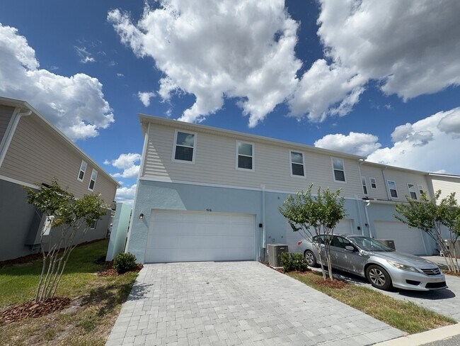 Building Photo - 4216 Sadler Rd