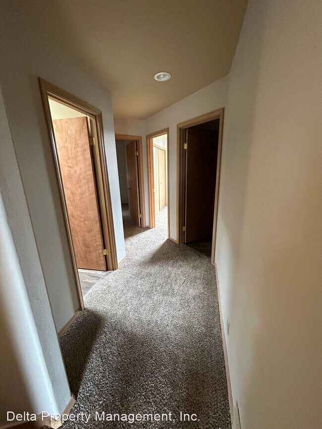 Building Photo - 4 br, 2.5 bath House - 6811 Shady Grove Place