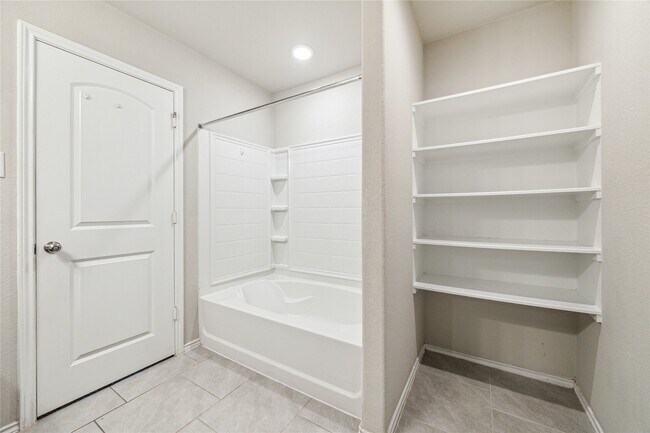 Building Photo - 23618 Bluewood Trace
