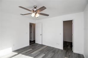 Building Photo - Recently updated, custom 3/2/2 on fenced corner lot in Inverness, $1900/mo!