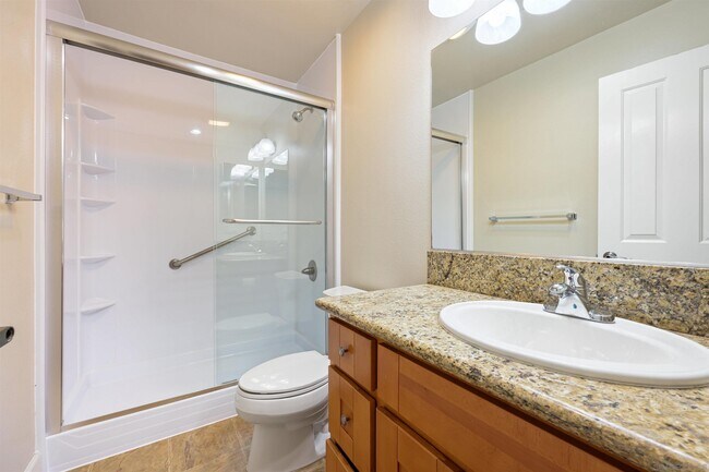 Building Photo - 8515 Villa La Jolla Dr