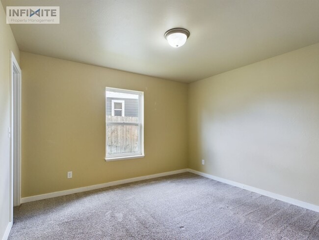 Building Photo - 1113 Las Campanas Dr