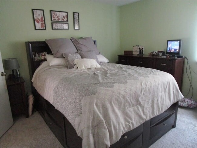 Building Photo - 22 Partridgeberry Way