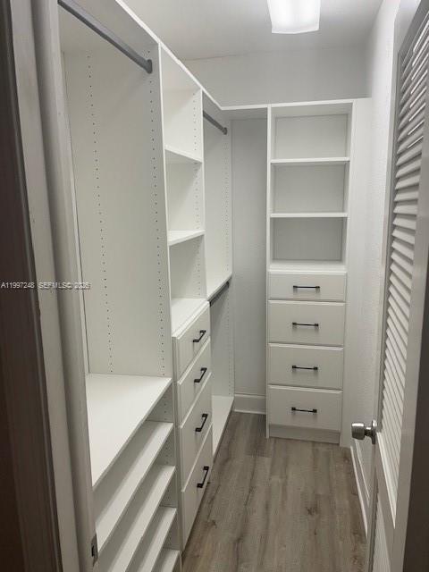 Building Photo - 725 Hummingbird Way