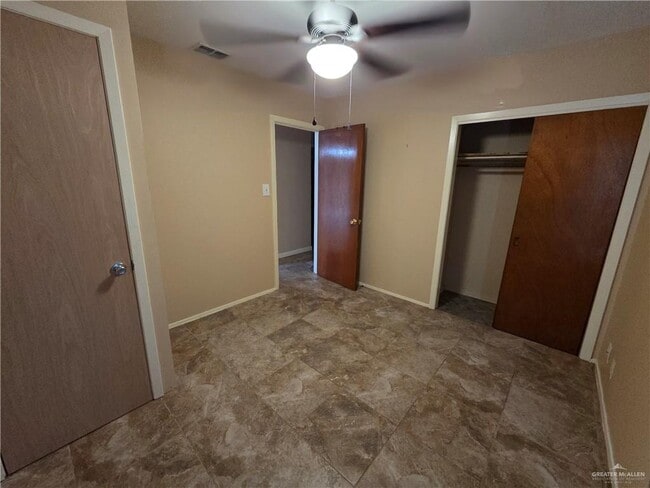 Building Photo - 9 E Champion St