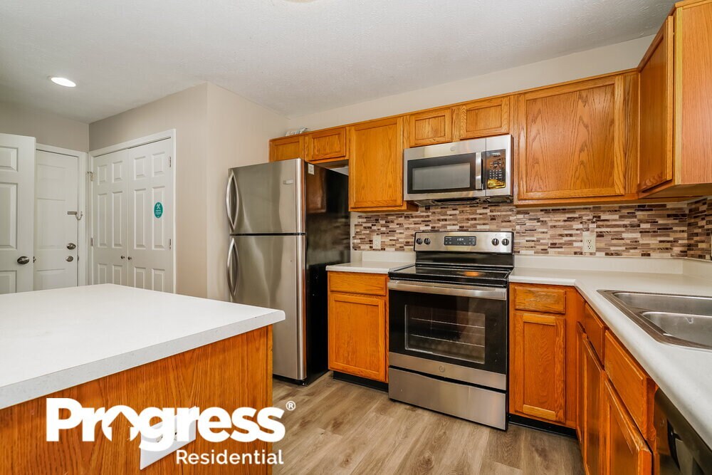 Building Photo - 6439 Kelsey Dr