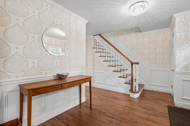 Building Photo - 341 Orienta Ave