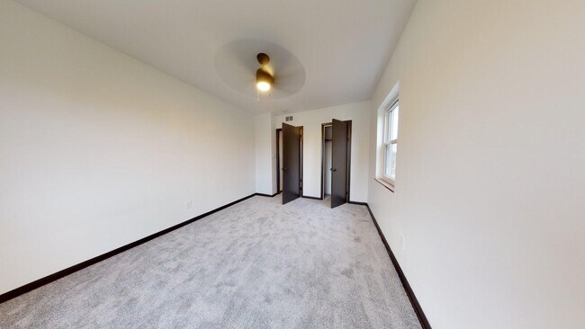 Building Photo - Parma - 2 Bedroom Apartment