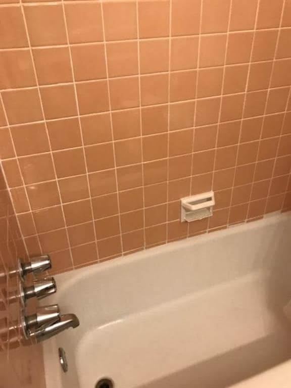 Building Photo - 6000 Grover Ave