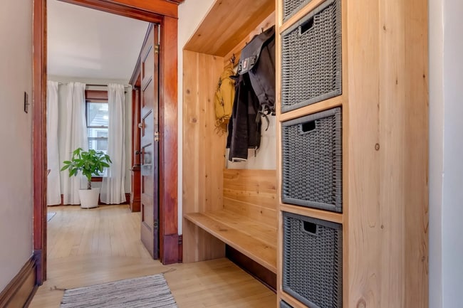 Building Photo - 3501 Cedar Ave S