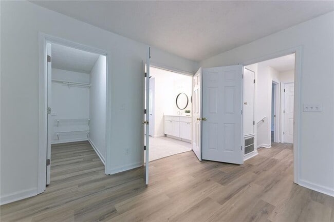 Building Photo - 2208 Heritage Trace Dr