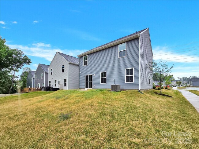 Building Photo - 3212 Coast Oak Rd